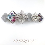 8㎝タイプ　グレーと花とスクエアバレッタ☆送料無料  #ヘアアクセサリー　#シルバー　#レジン