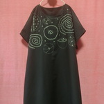 北欧サークルお花刺繍 ゆったりワンピース 黒