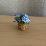 10 紫陽花　籠模様の鉢　