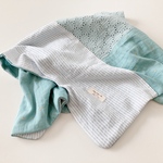 夏の必需品！　薄手ガーゼケット　切り替え　刺繍ガーゼ　ユニセックス　男の子　女の子　4重ガーゼ　ブランケット　枕カバー　冷房対策　オフィス　ペット　カフェ