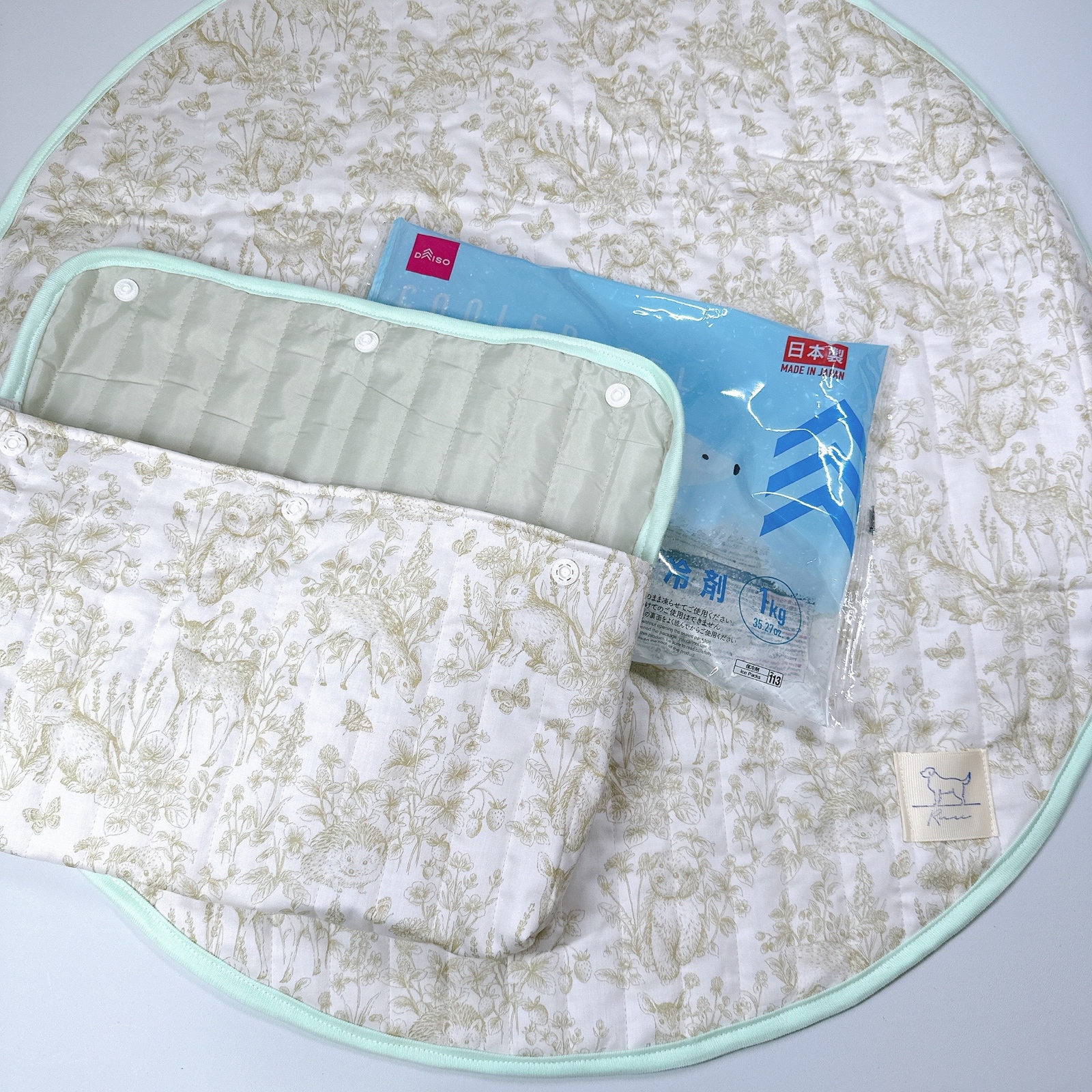 保冷剤付きカフェマット　犬用　おむつ替えマット　赤ちゃん用　直径60cm円