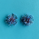 イソギンチャク みたいな イヤリング / ピアス 紫 と 水色 大ぶり 夏 海