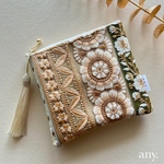 1点のみ🤎new✨インド刺繍リボン華やかポーチ beigegold サニタリーポーチ メイクポーチ 用途いろいろ！