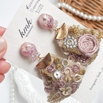 ピアス　インド刺繍　リボン　タッセル　ピンク　レジン　レジンアクセサリー　レジンアクセ　タッセルピアス　レジンピアス　ドライフラワーピアス　ドライフラワーアクセサリー　ドライフラワー
