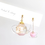 ハーバリウムピアス - 桜ミルクティー