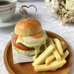 チーズがとろり　ハンバーガーメモスタンド