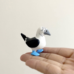 手乗りアオアシカツオドリ　フィギュア