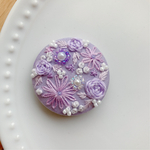 ビーズ刺繍くるみボタン（ヘアゴム/ブローチ）