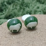 可愛いひつじの草原イヤリング（動物モチーフ）