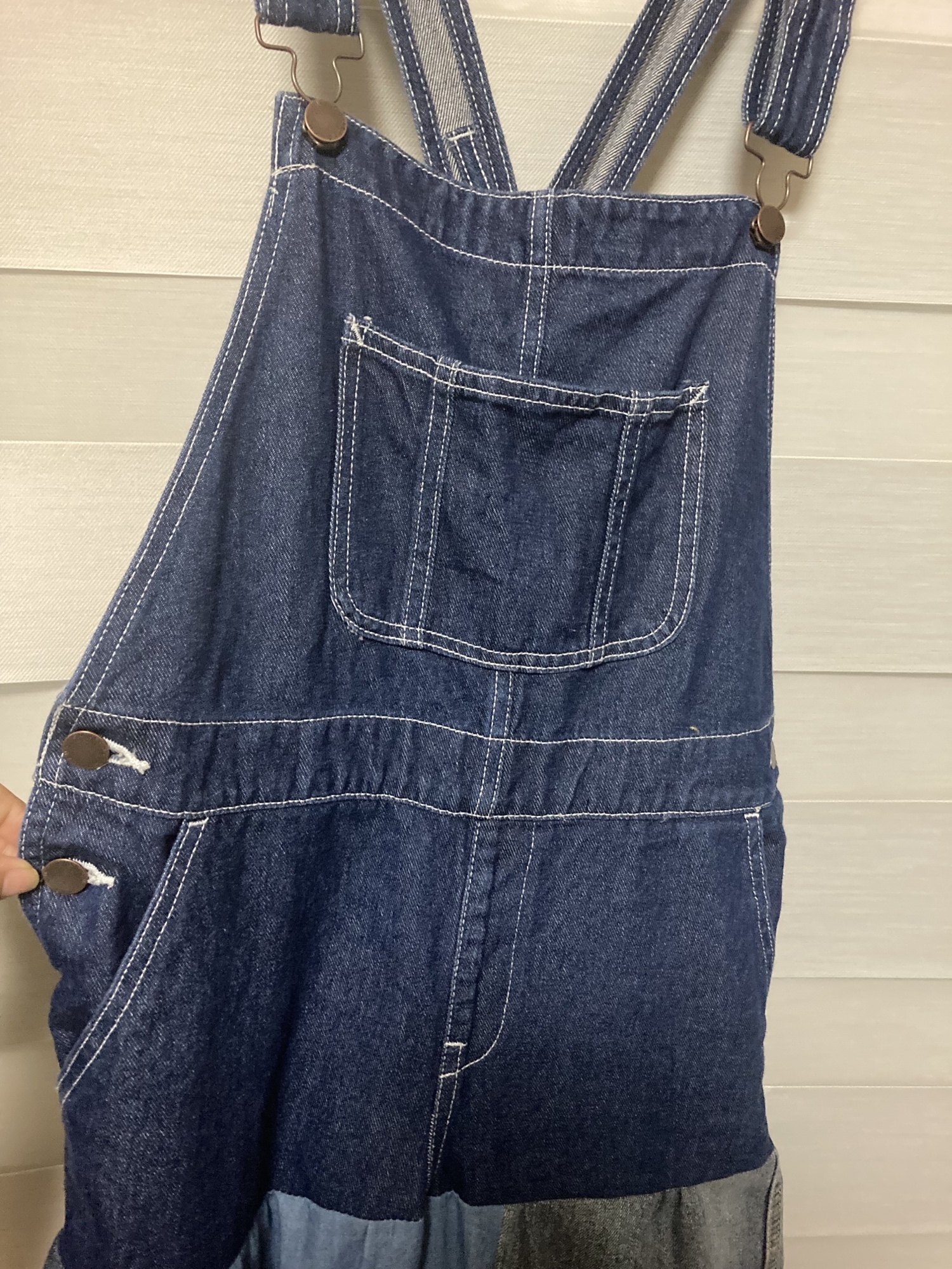 古着リメイク　アイボリーオーバーオールの贅沢パッチワークワンピース 70s パッチワークデザイン スリーブレスワンピース – 古着屋Top
