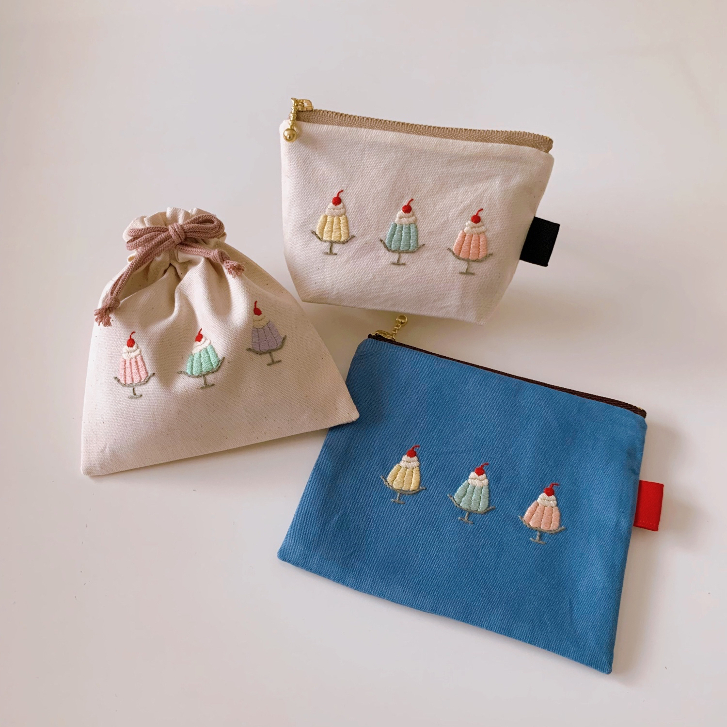 epoca76♡ ウエイト枠 刺繍イニシャルポーチ♡ Shinzi Katoh Design シンジカトウ】 バレエ イニシャル刺繍