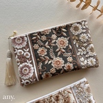 new🤎1点のみ！インド刺繍リボン華やかポーチ khakibeige✨大きめ 用途いろいろ！