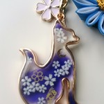 【訳あり品】きつねさんの桜キーホルダー【紫】