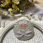No.49 刺繍ブローチ