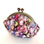 リバティ　がま口ポーチ