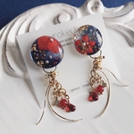 【 2way 】 金魚 赤 ネイビー お花 天然石 揺れる ピアス / イヤリング（ ギフト プレゼント おおぶり 大ぶり 誕生日プレゼント いやりんぐ　ぴあす  レッド 赤 お花 花 ）