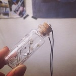 雨の日のかすみ草ネックレス