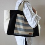 マチたっぷりバッグ　ボーダーポケット　モノトーン　帆布　