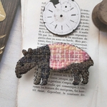 刺繍ブローチ バク