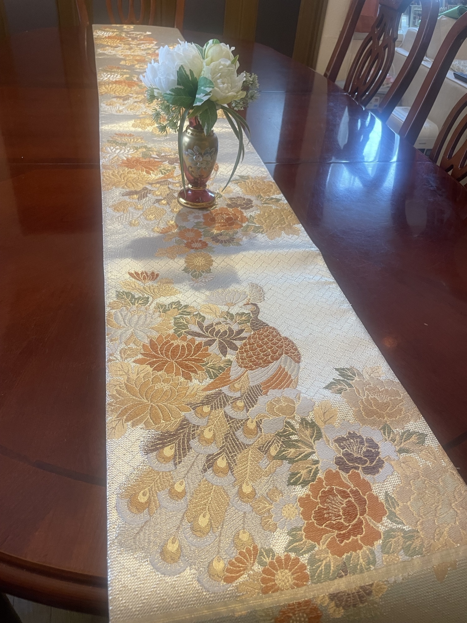 1635 豪華純金箔刺繍 袋帯で作ったタッセル付き正絹テーブル