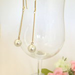 ホワイトパールロングピアス/イヤリング/ノンホールピアス