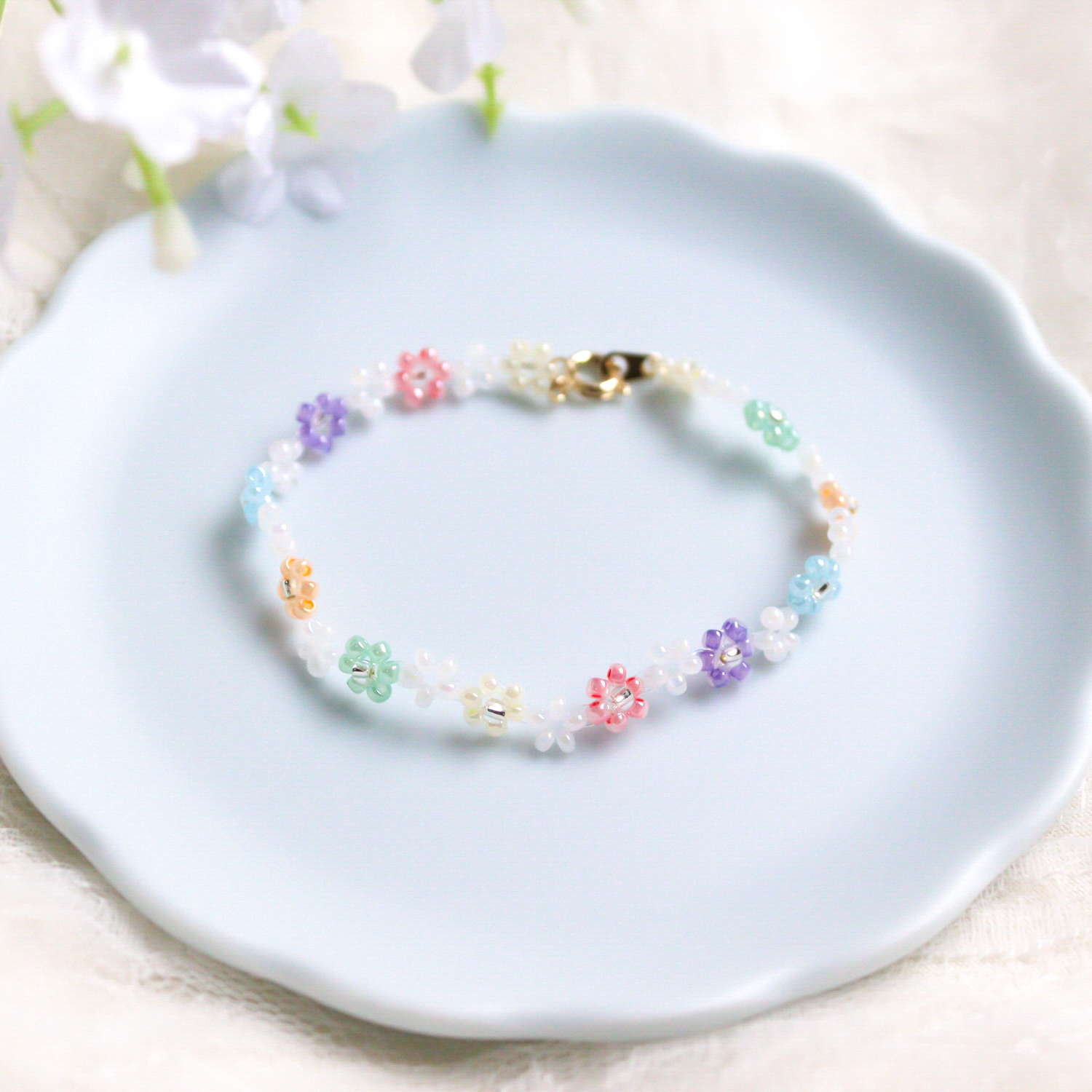 ビーズブレスレット ✧ 花束💐 ✧ 小さなお花の ブレスレット