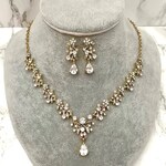 ange goldジルコニアブライダルネックレス&ピアスセット キラキラとしたラインストーンを使用したプレ花嫁におすすめのゴールドブライダルアクセサリー