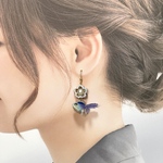 1052.青い金魚のピアス
