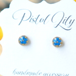 No.52926 小さいゴールド樹脂ピアス アレルギー対応 made by PISTOL LILY