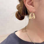 ピアス〜simple style 〜 ゴールドtriangle ピアス / イヤリング / 樹脂ピアス / チタンピアス