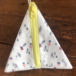 愛犬のお散歩の必需品⭐︎マナーポーチ （中）mini mini house／pastel yellow