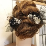 ドライフラワーとチュールのヘッドアクセ