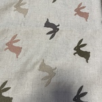 うさぎの刺繍生地　サーモンピンク
