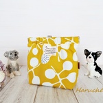 【完成品】❁犬のお散歩用❁　🌼マナーポーチ🌼　小型 / 中型犬用🐶　【ブランチ柄　イエロー】