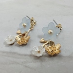 お花のピアス
