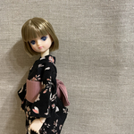 リカちゃん　大人ブラック🖤の浴衣とくすみピンクカラーの帯のセット　巾着付き