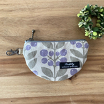 北欧の実　くすみパープル　ミニポーチ　半月のかたち