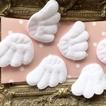 ハロウィン♡クリスマス【4個1セット】♡天使の羽ふわふわクッションパーツ♡小物やアクセサリー作りにも♡