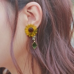 （No.178）ひまわりの花のピアス