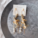 再販𓐍 𓈒◌𓂃ブライダルアクセサリーにも🕊ゴールドフラワー チェーン ピアス orイヤリング /ウエディング ブライダル 結婚式 クリア パール