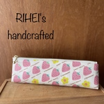  《送料無料》ピンクのいちごがカワイイ🍓＊ペンケース　ファスナーポーチ