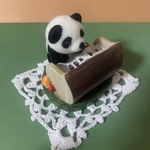 ピアノを弾くパンダちゃん🐼