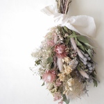 スモークツリーとシルバーデージーのスワッグ