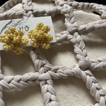 ぽこぽこyellow flower ピアス・イヤリング