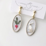 オーガンジー刺繍　うさぎとラディッシュのピアス/イヤリング
