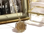 80sVINTAGE  カナダコインメイプルリーフnecklaceヴィンテージ　ゴールドネックレス　アンティーク  クラシカル　ゴールド　コスチュームジュエリーブライダル　結婚　メンズ　ストーン