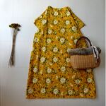 フラワー　花柄　マスタード　シンプル　ワンピース