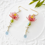 凛と咲く蓮の花　マニキュアワイヤーフラワーイヤリング/ピアス