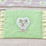 Heart♡Cherry刺繍のぺたんこポーチ【Green】