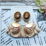 インド刺繍 ビーズ刺繍 2way イヤリング/ピアス リボンタッセル クリア カボション おおぶり  ブラウン ホワイト チュール 大ぶり